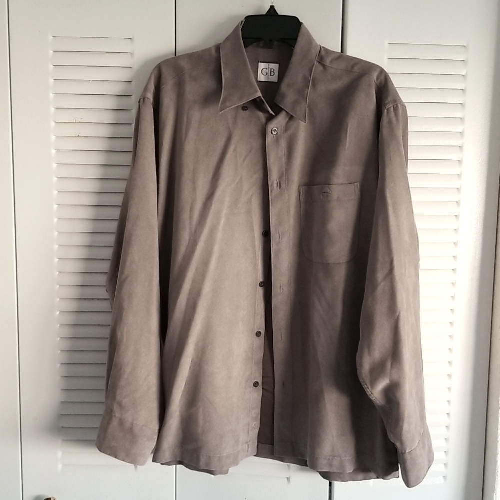 Long sleeve button down shirt
